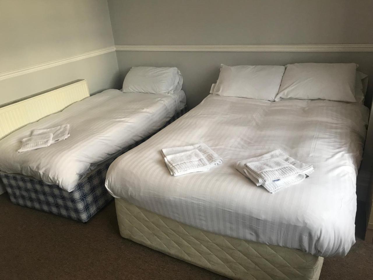 Queen Victoria Hotel ウォルヴァーハンプトン エクステリア 写真