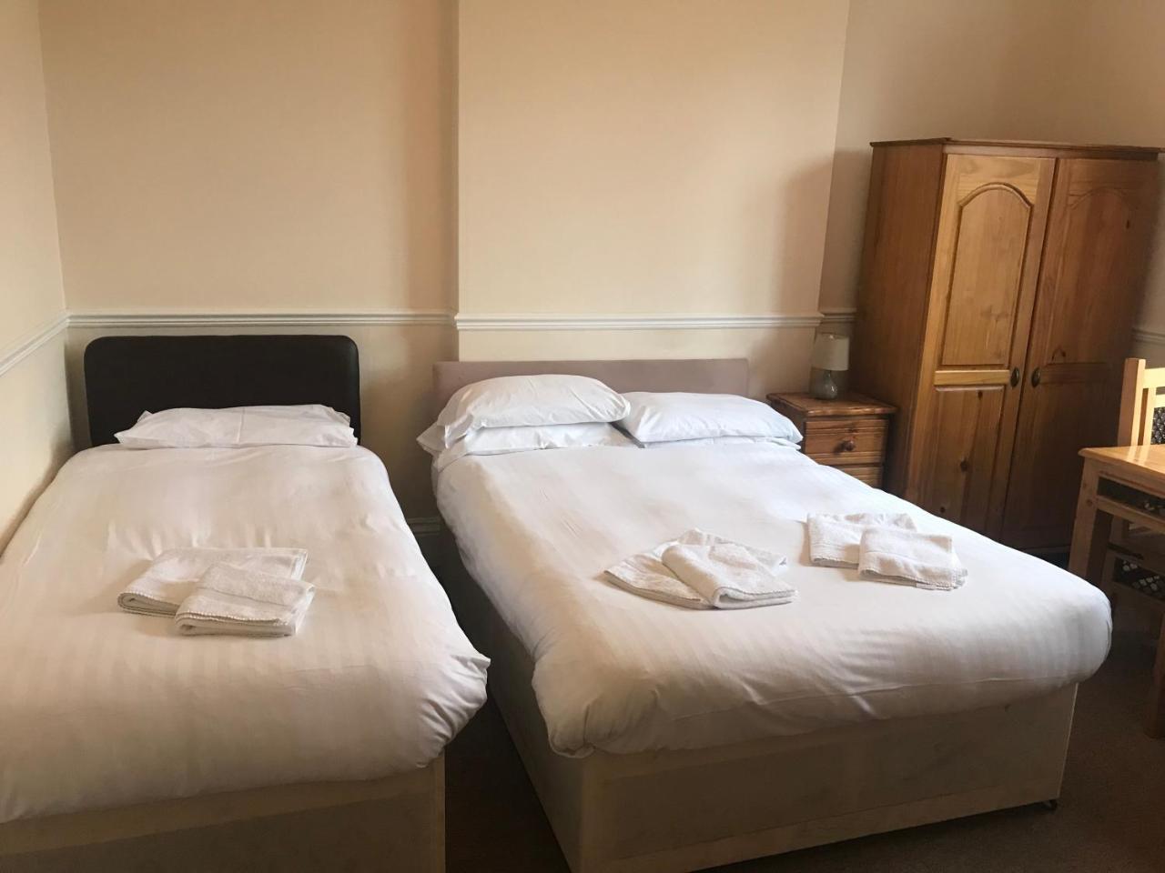 Queen Victoria Hotel ウォルヴァーハンプトン エクステリア 写真